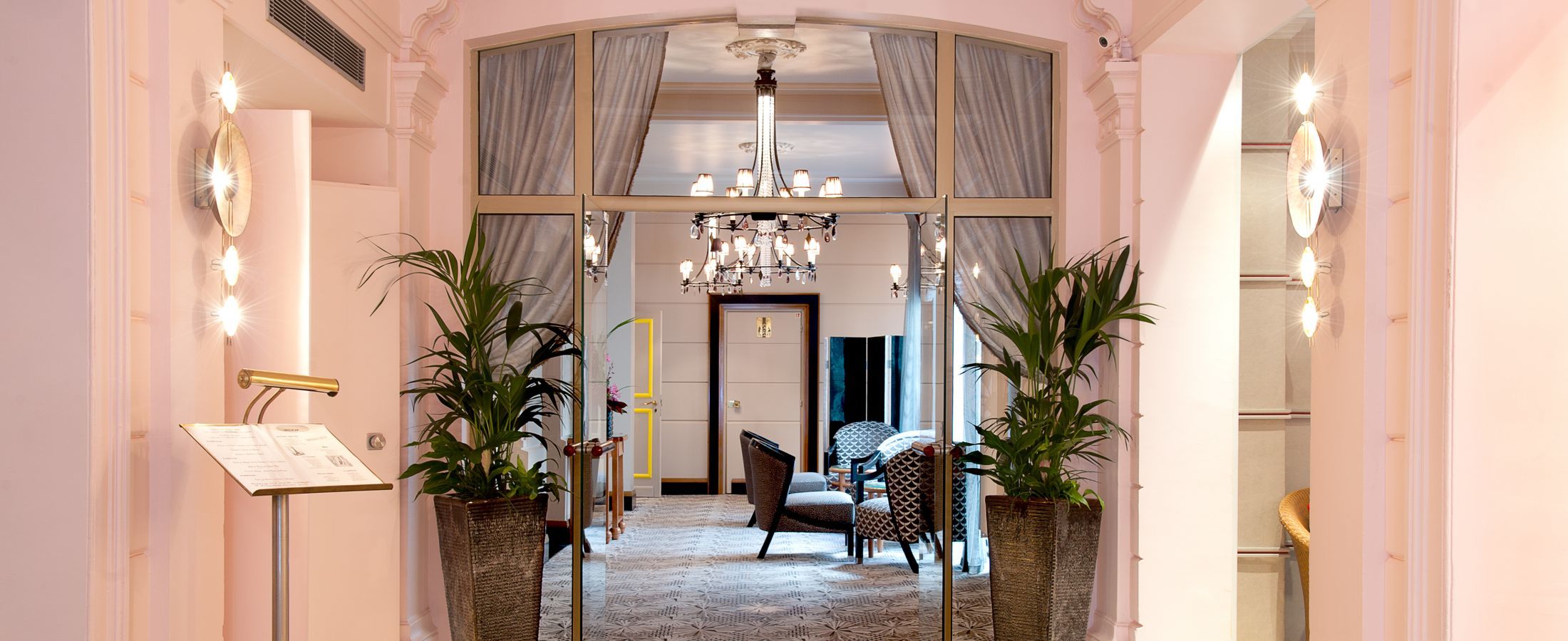 Hotel Le Cardinal by HappyCulture